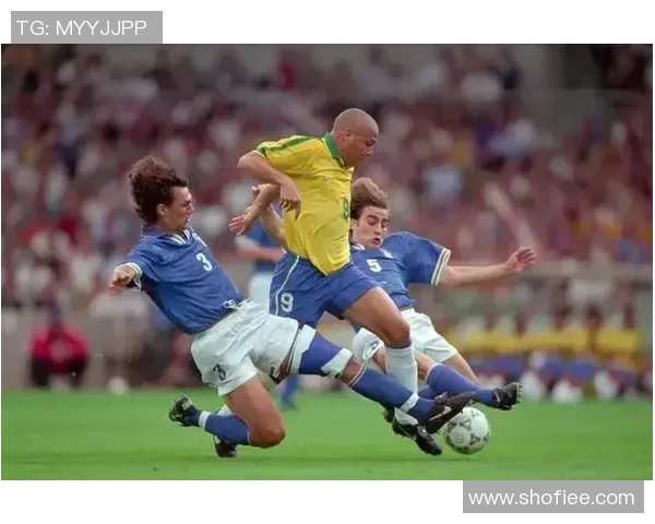 全球最帅气足球明星排行榜及其精彩瞬间分享 全球最帅气足球明星排行榜及其精彩瞬间分享